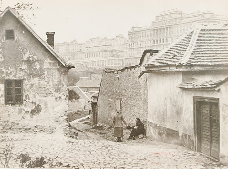 Illustration for article titled Falu a városban – nyolcvan éve kezdték meg a Tabán bontását