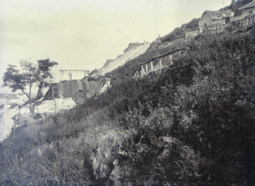 Illustration for article titled Falu a városban – nyolcvan éve kezdték meg a Tabán bontását