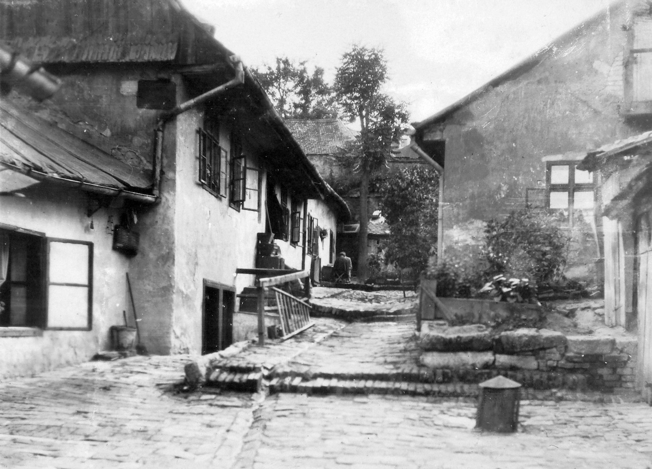 Illustration for article titled Falu a városban – nyolcvan éve kezdték meg a Tabán bontását