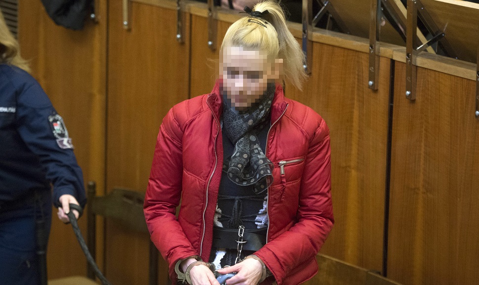 Hat év fogházra ítélték Rezesovát