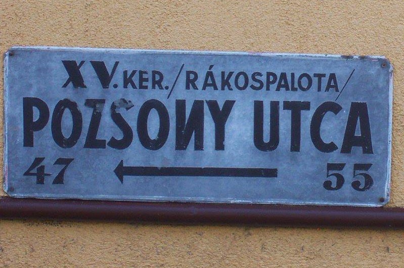 Budapest elcseszett utcatáblái