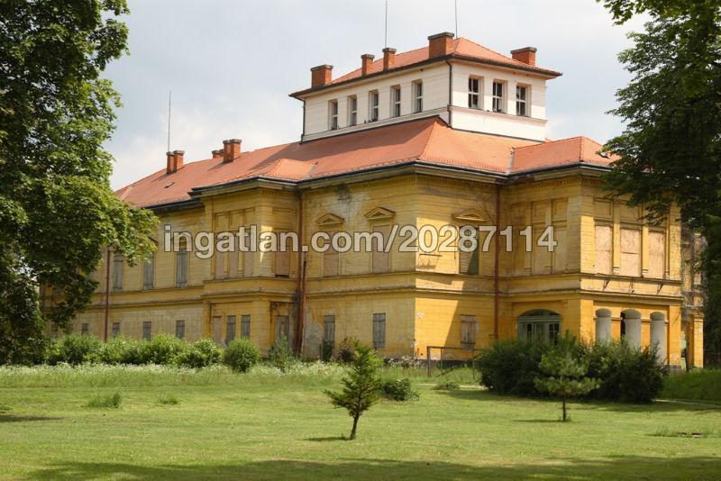 Illustration for article titled Tényleg 165 millióért vehetsz magadnak itthon egy várat?