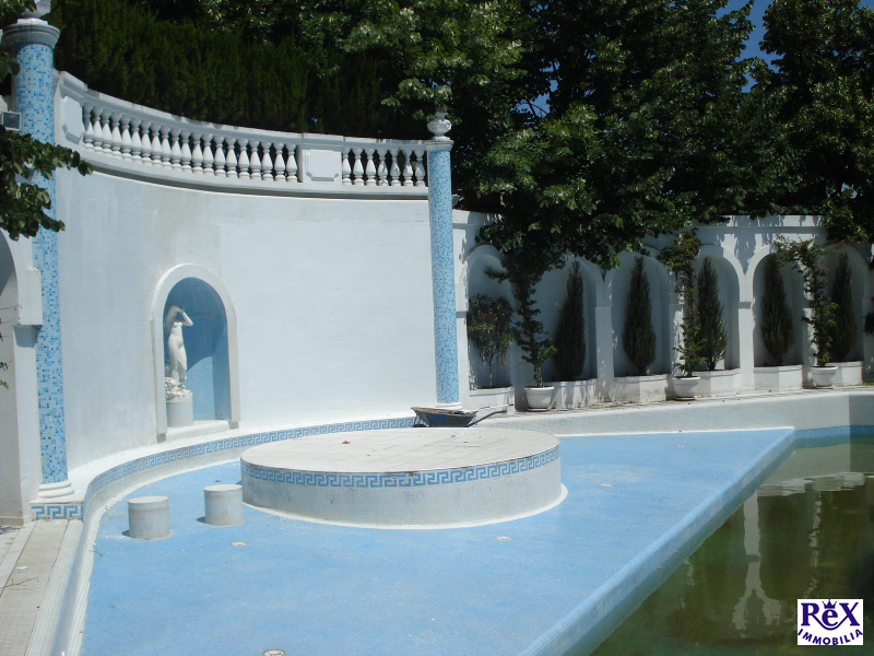 Illustration for article titled Tényleg 165 millióért vehetsz magadnak itthon egy várat?