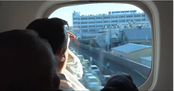 Illustration for article titled Orbán a japán nőnek: Kezét csókolom, hogy van?