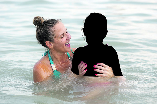 Bálint Antónia irtózatos kartonlényt szoptatott többéves koráig