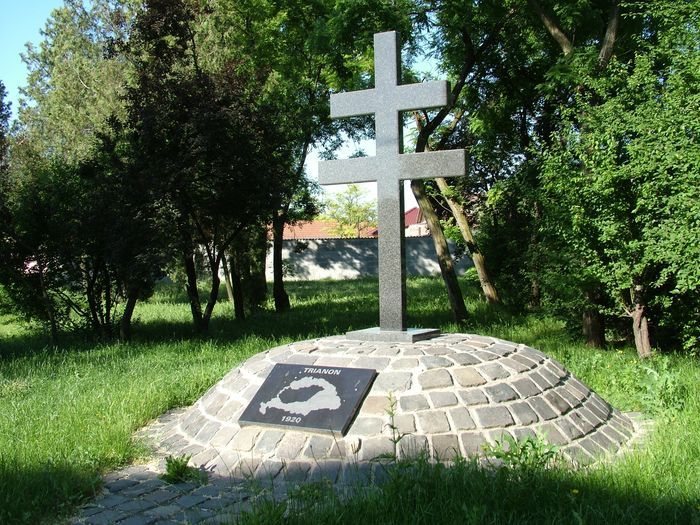 Illustration for article titled Nekünk még legalább két-három Trianon kéne, de hamar!