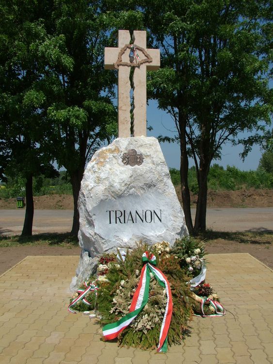 Illustration for article titled Nekünk még legalább két-három Trianon kéne, de hamar!