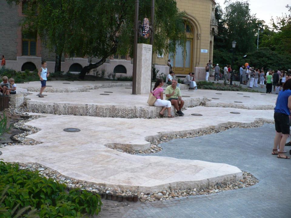 Illustration for article titled Nekünk még legalább két-három Trianon kéne, de hamar!