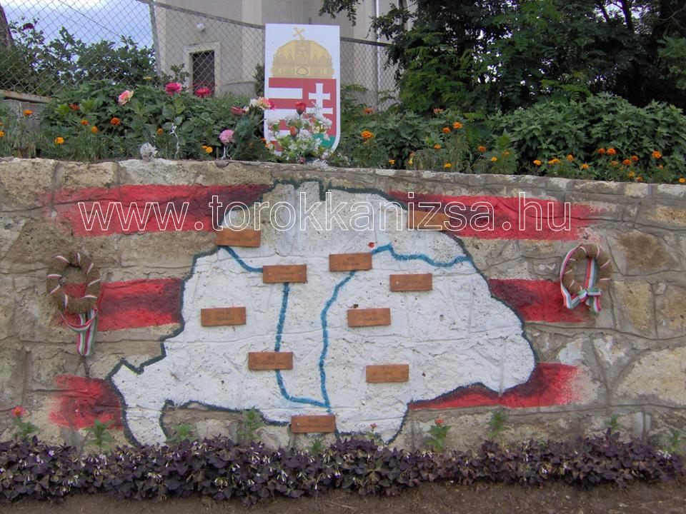 Illustration for article titled Nekünk még legalább két-három Trianon kéne, de hamar!