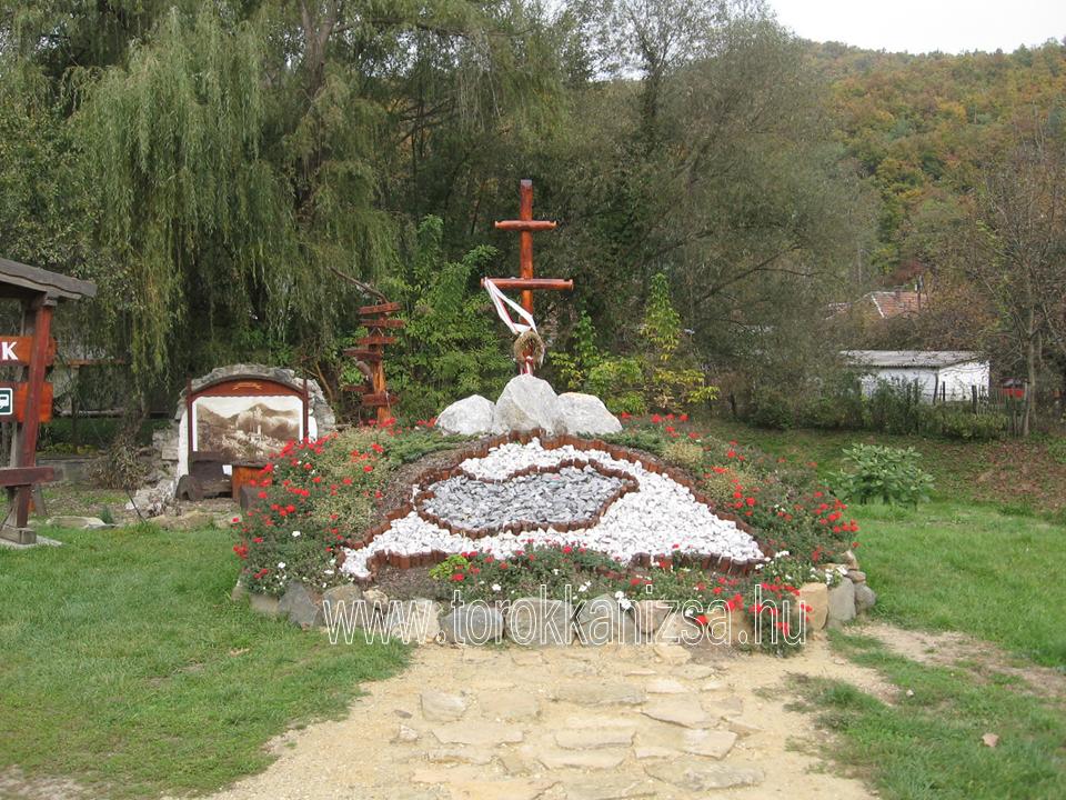 Illustration for article titled Nekünk még legalább két-három Trianon kéne, de hamar!