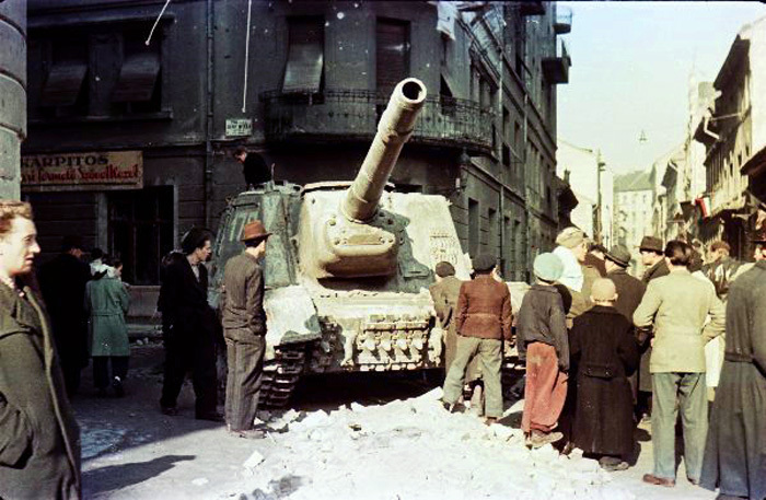 Illustration for article titled Nincs semmi a neten, szóval itt van pár csodás régi kép Budapestről