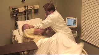 Elhitették a részeg haverjukkal, hogy tízéves kómából ébred