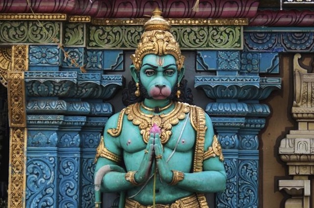 Megengedték a Tízparancsolat-szobrot, erre a sátánisták és a hinduk is szobrot akarnak