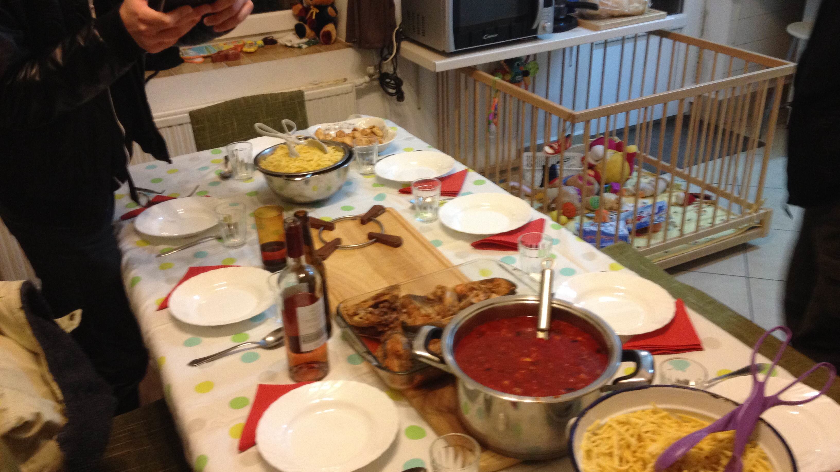 Illustration for article titled Elmentem vidékre turnézni két magyar zenekarral és ez lett a vége