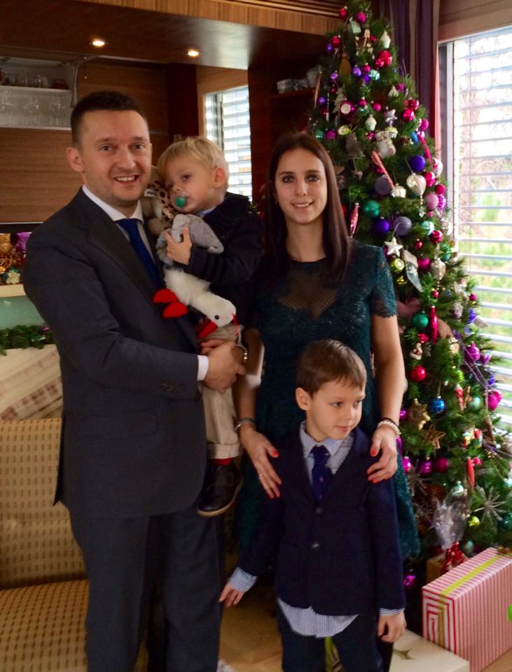 Igazságot az öltönyben ébredő Rogán Antalnak!