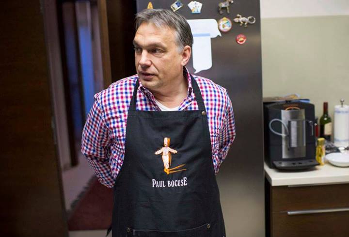Orbán Viktor kitette az összes Hot magazinos családi fotót