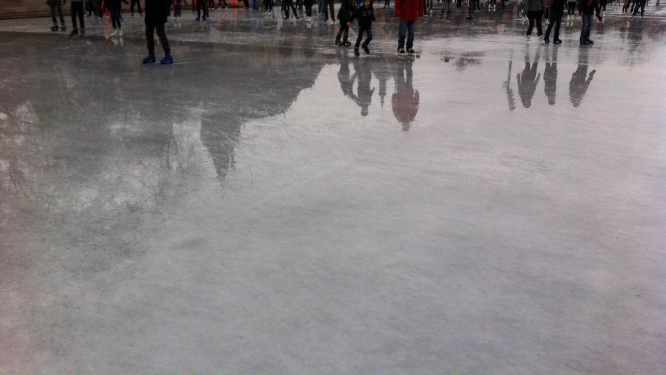 Illustration for article titled Bréking: Összeomlás a Műjégen, felolvadt a jég