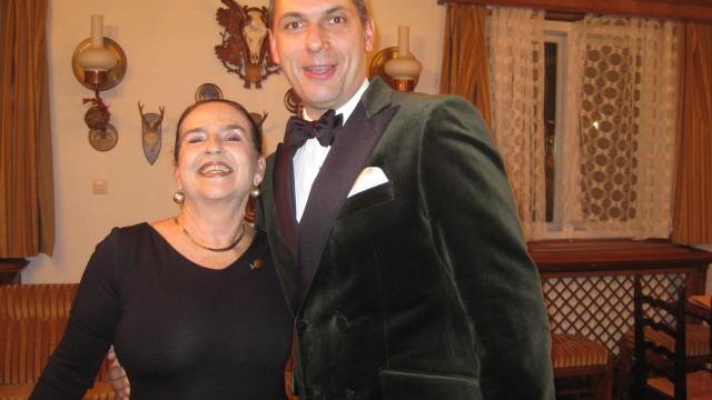 913 lelőtt állat, fenéken pálcázás - így mulat egy fideszes magyar úr