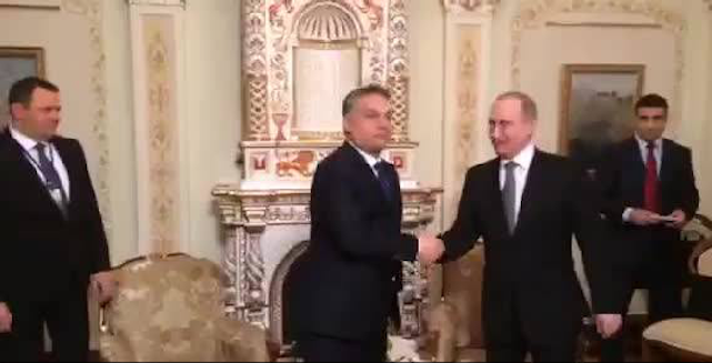 Illustration for article titled Mindeközben Moszkvában