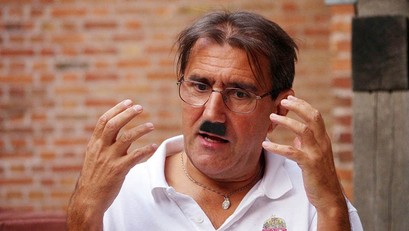 Illustration for article titled Kivel játszatnád el Adolf Hitlert?