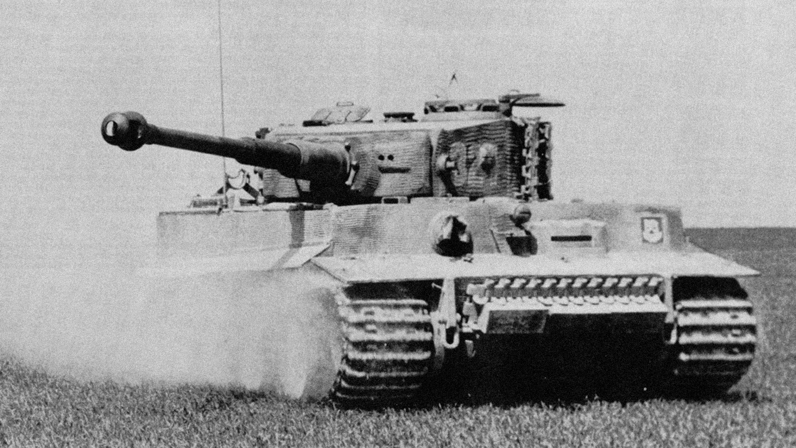 Tigris tank fog állni a Szabadság téren megszállási emlékmű gyanánt?