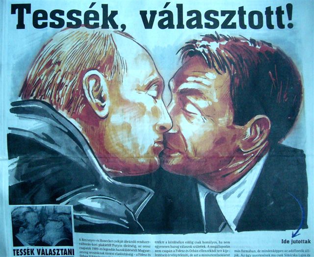 Illustration for article titled Putyinnal csőröző Orbán került a Vasárnapi Hírek címlapjára