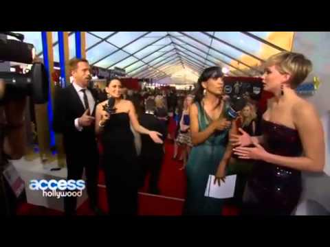 Jennifer Lawrence még akkor is cuki, ha irtózatosan kiszúrnak vele