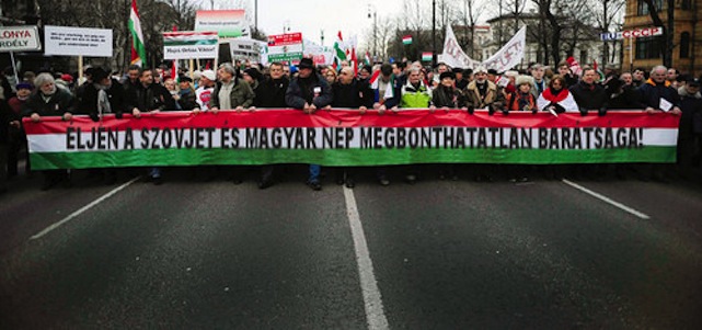 Akkor is így röhögsz majd, ha megbuktatják a gyereked a kötelező oroszból?