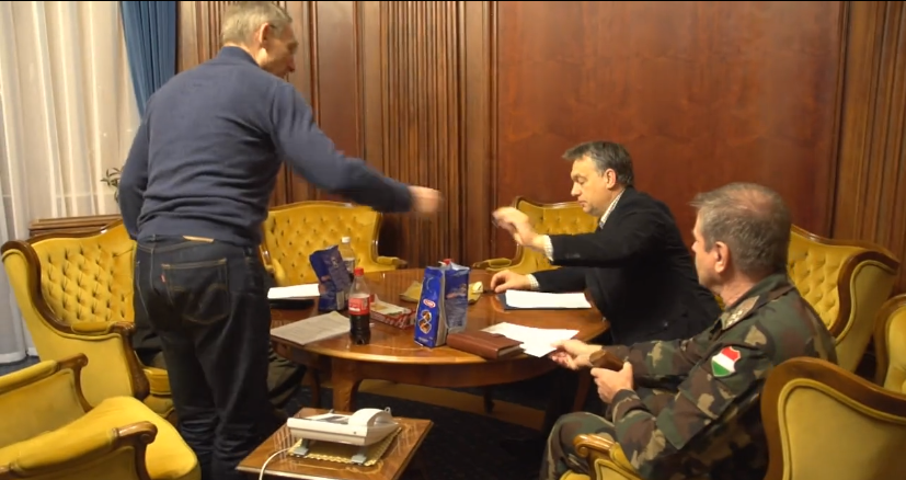 Pintér Sándor Elnök úrnak szólítja Orbán Viktort egy friss kabarétréfában