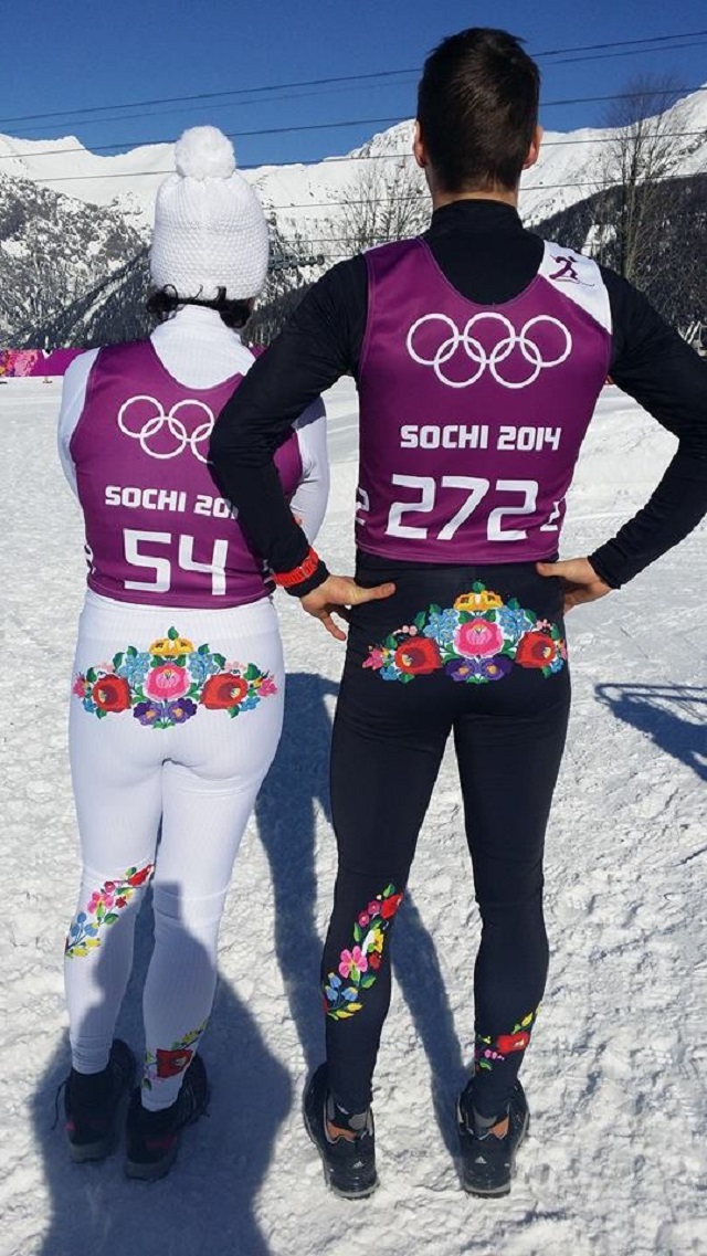 Illustration for article titled Szocsiban összeér a kalocsai minta és a ribancrendszám