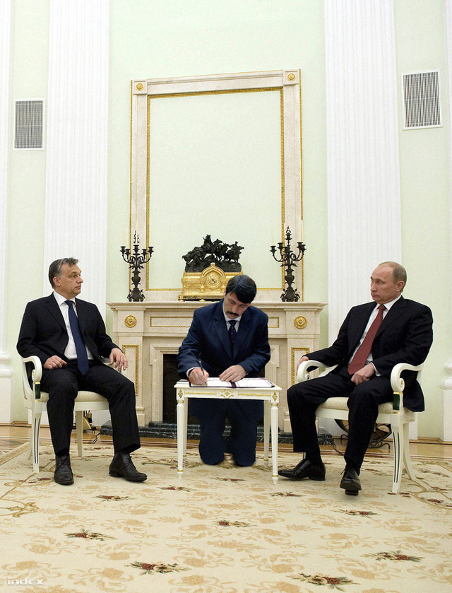 Az eddigi legjobb Szarvas az Indexen a térdelő Áder