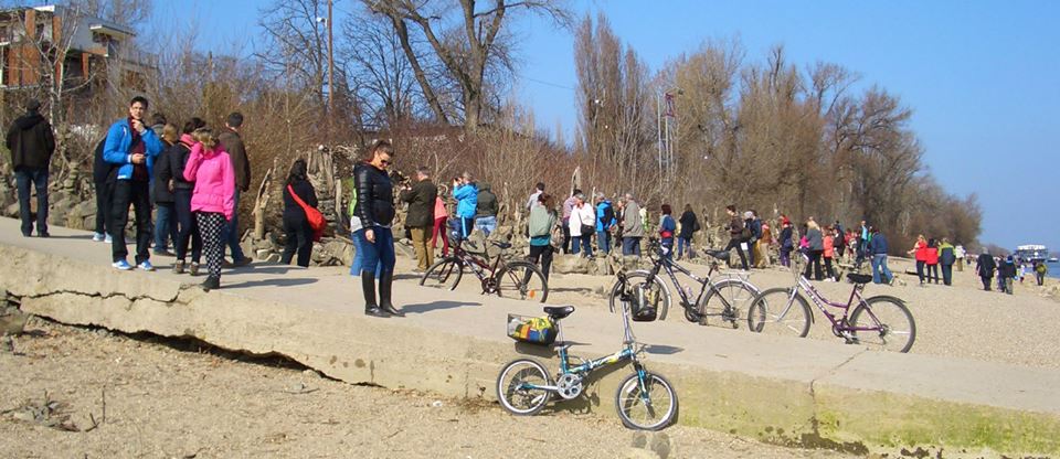 A bunkó budapestiek kicsinálták a Római parti kőkert alkotóját