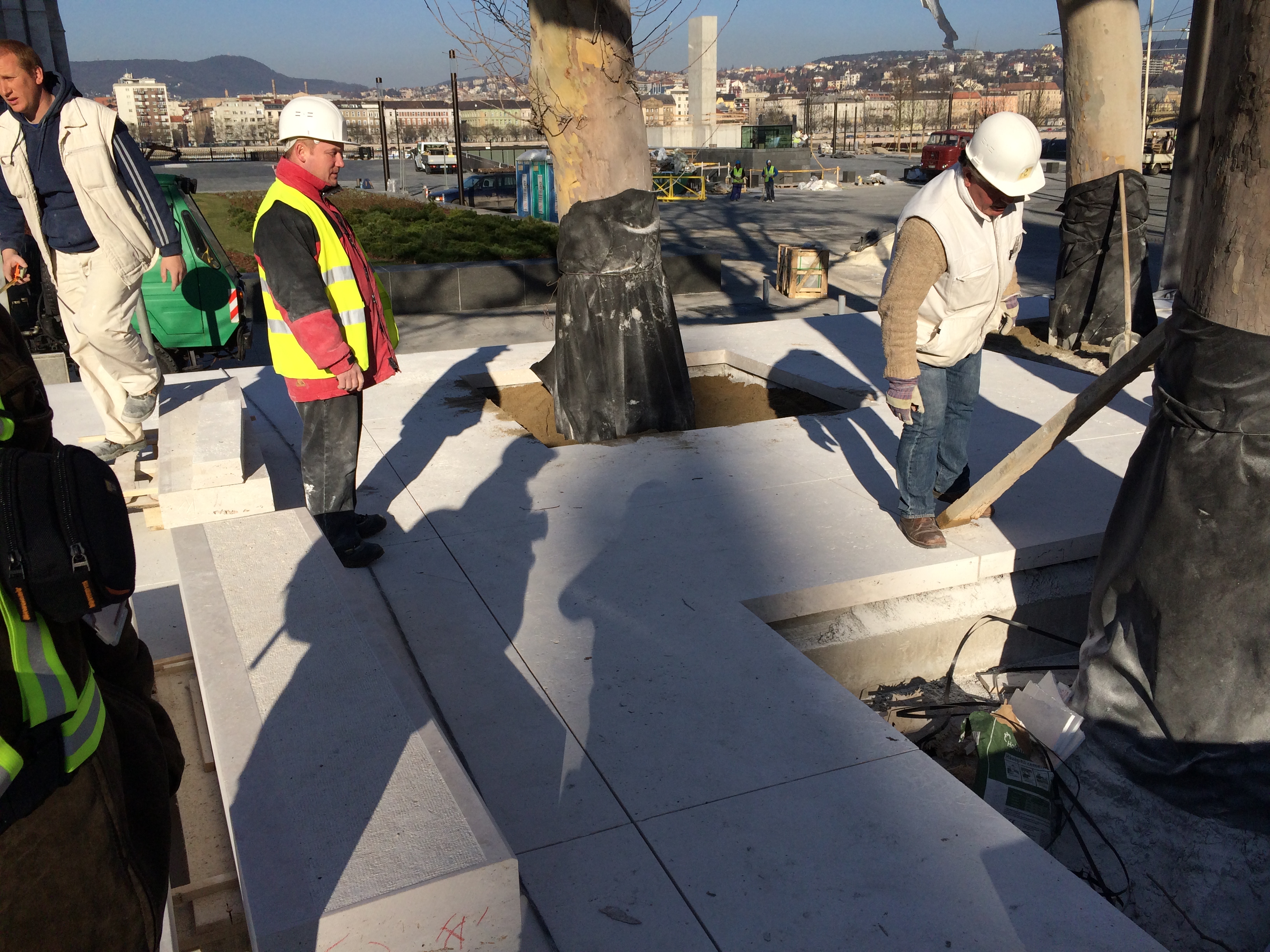 Illustration for article titled Baromi jó lett az új Kossuth tér, nem támadt fel Horthy