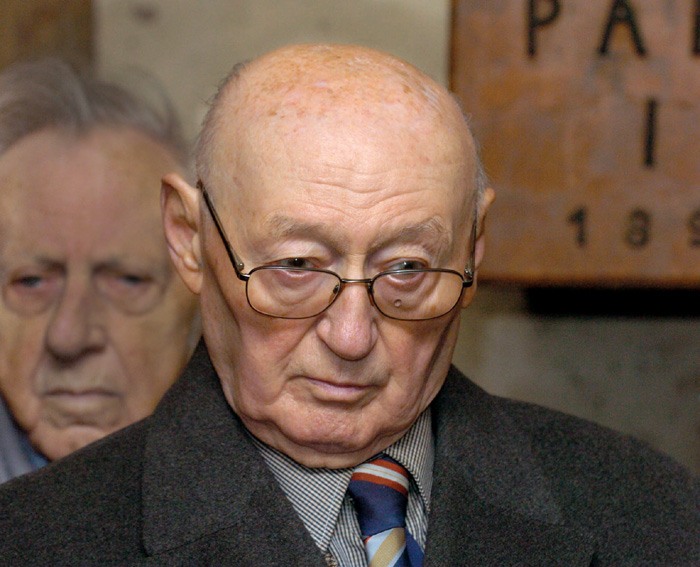 Kedden indul a kommunista belügyminiszter, Biszku Béla büntetőpere