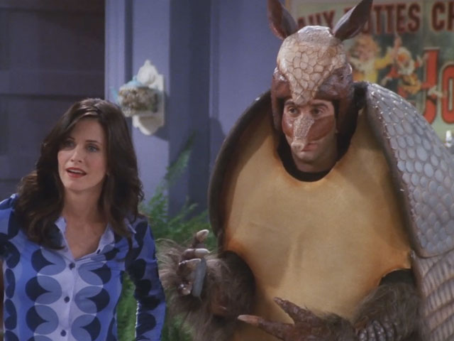 Illustration for article titled Tatu van Orbán új hátizsákján. Nem orosz álleszbi együttes, kabalaállat