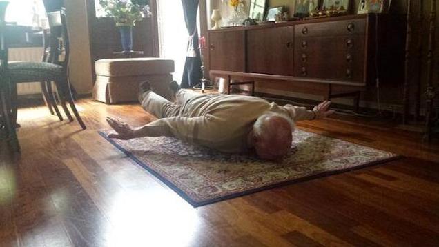 A persieing a legújabb őrület, és ez itt a holland 93 éves nagypapája