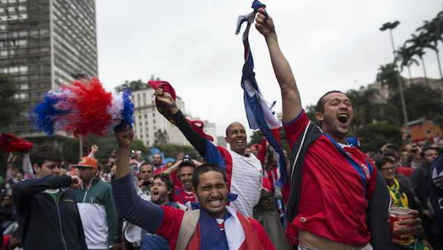Csak kapkodom a fejem, ez a világbajnokság egyre jobb lesz