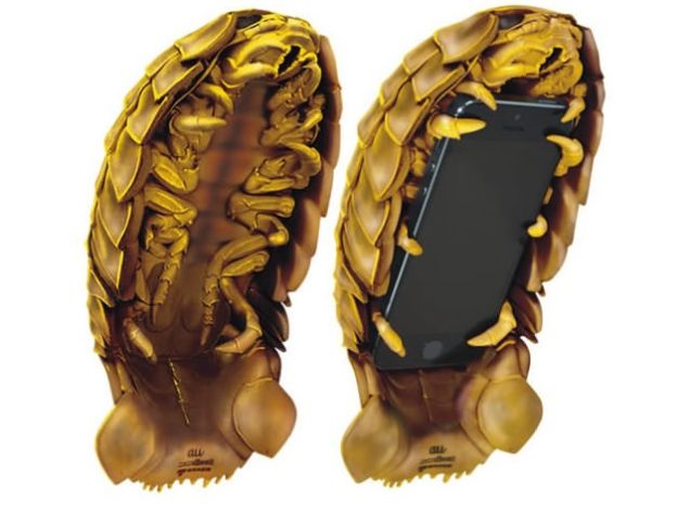 Illustration for article titled Óriás mélytengeri ászkából készül a legviccesebb Iphone-tok