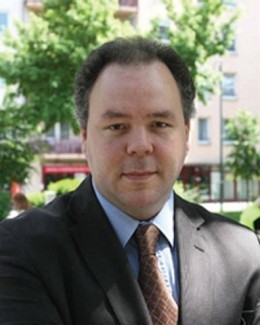 Az LMP egykori mecénása egy rakás Origo-árvával csinál online lapot