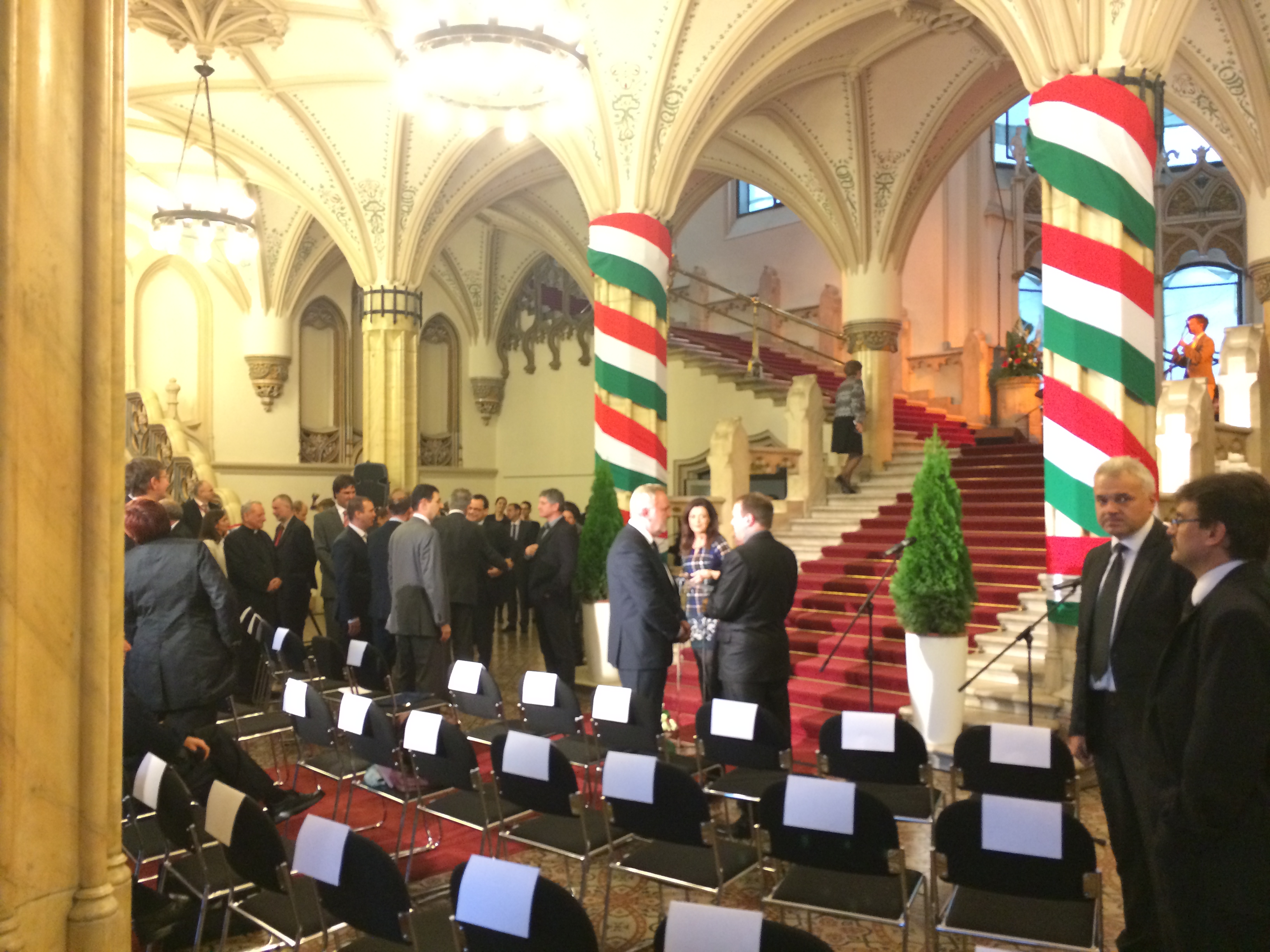 Illustration for article titled Ha ilyen lenne a nacionalizmus, legelöl ráznám a tarsolylemezt