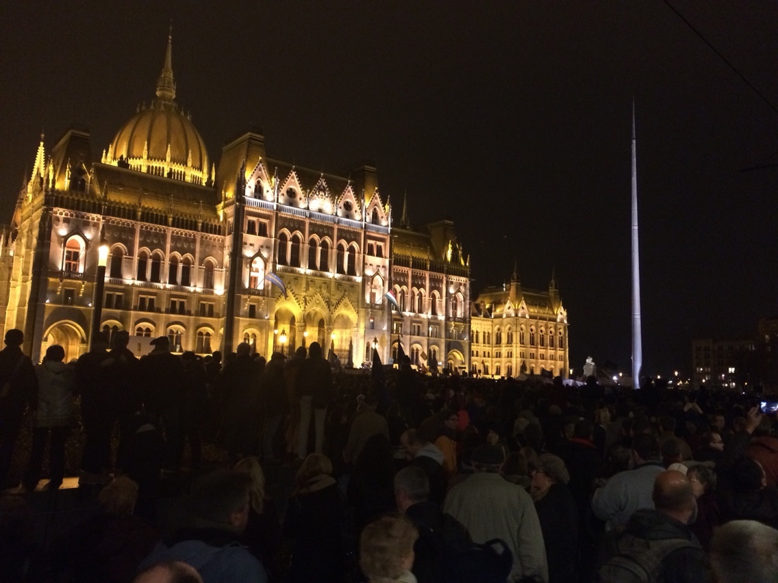 Basszák meg, itt lenne az ideje félni!