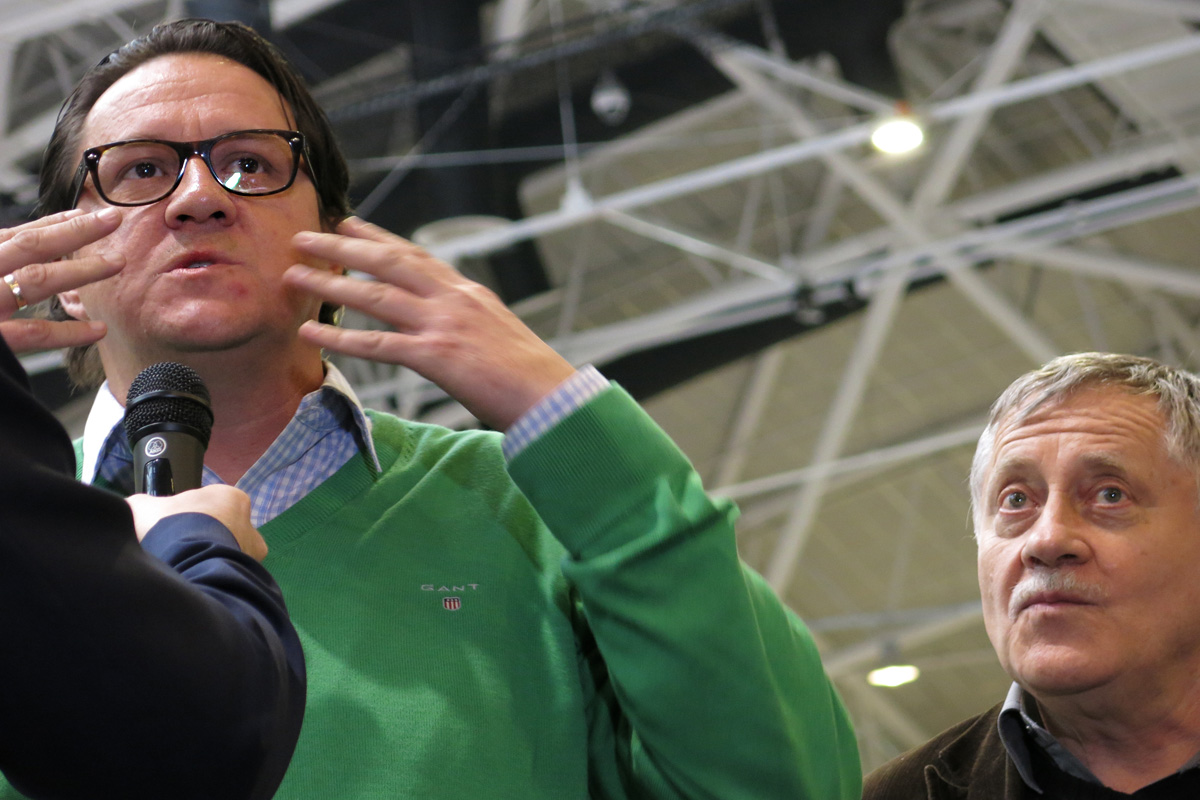 Illustration for article titled Simicskó Air István majdnem bezsákolta a kisgyereket