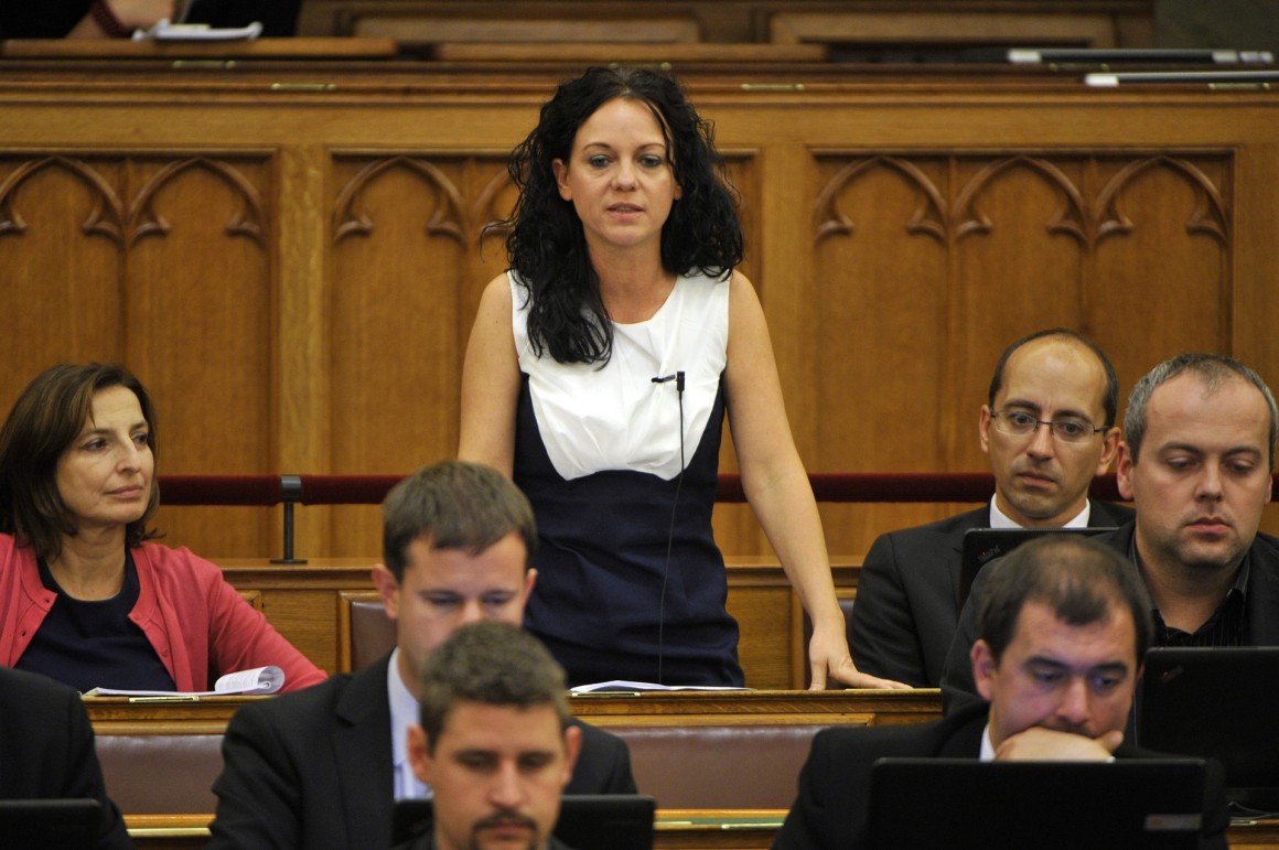 Az Együtt-PM ingyennetet adna