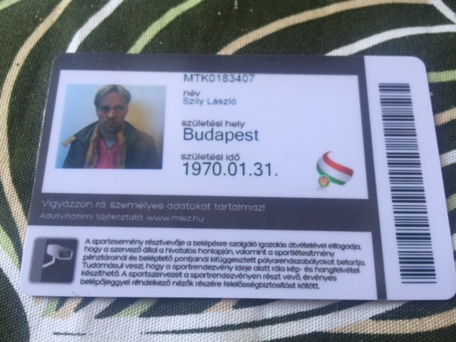 Illustration for article titled Temető, szopatás, porló beton: így vagyok néző a magyar bajnokságban