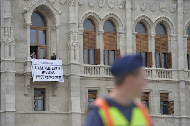 Illustration for article titled Véget ért a Pride-vonulás, a Városligetben folytatódik a buli