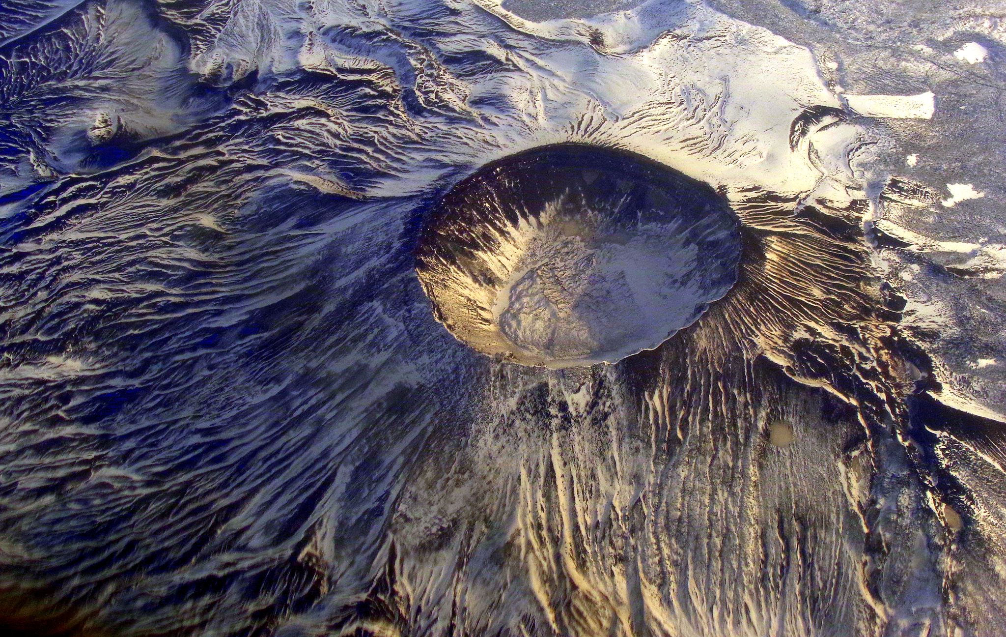 Ez nemcsak egy vulkán, hanem egy vulkán egy vulkánban