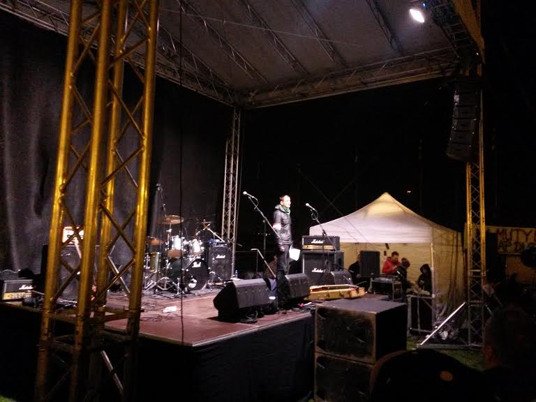 Illustration for article titled Áder János, gyere ki! (és közben vége lett a tüntetésnek)