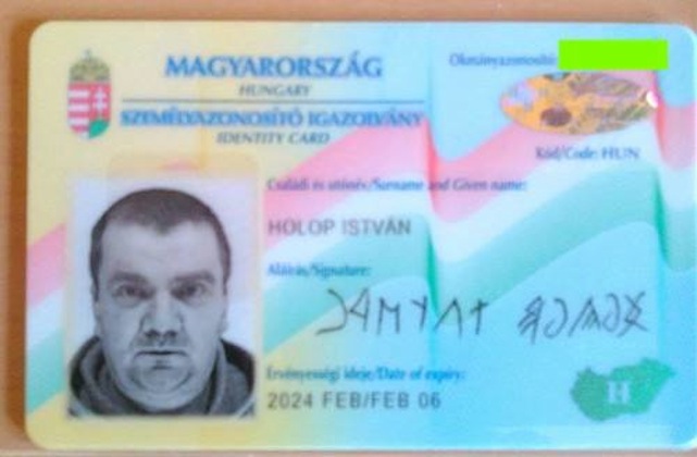 Tényleg létezik rovásírásos személyi igazolvány