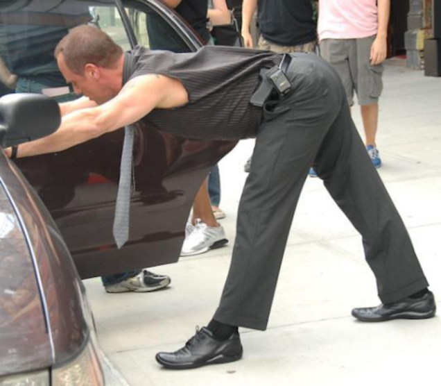 Arra ébredtem, hogy a seggem felrobbantotta az internetet