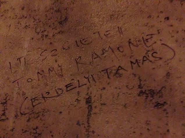 Pálinkás Szűts Róbertet rabosították a Tommy Ramone-emléktábla miatt